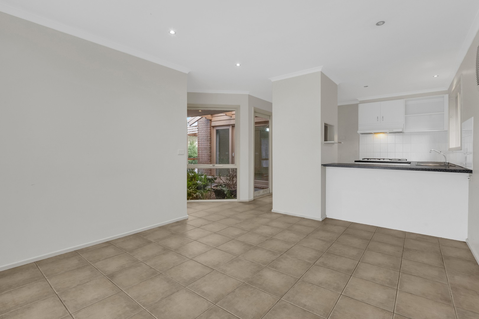 7 Cardiff Court, Craigieburn, VIC 3064, Craigieburn - Thumbnail 5