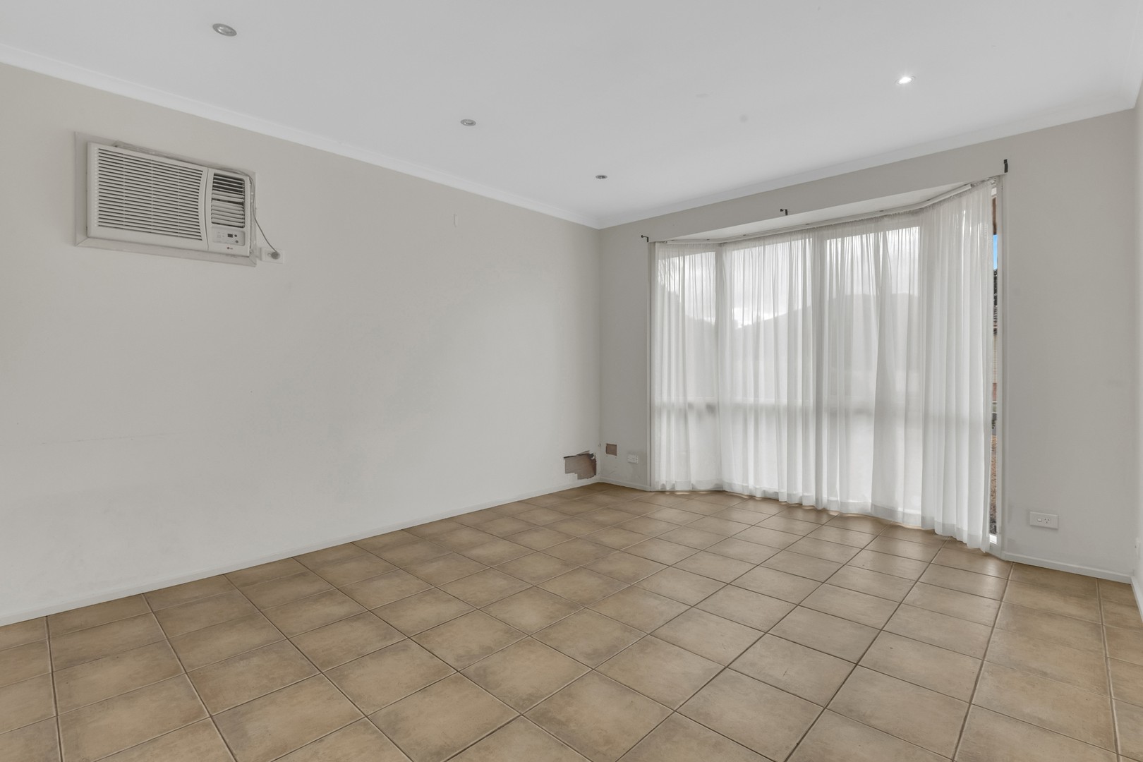 7 Cardiff Court, Craigieburn, VIC 3064, Craigieburn - Thumbnail 6
