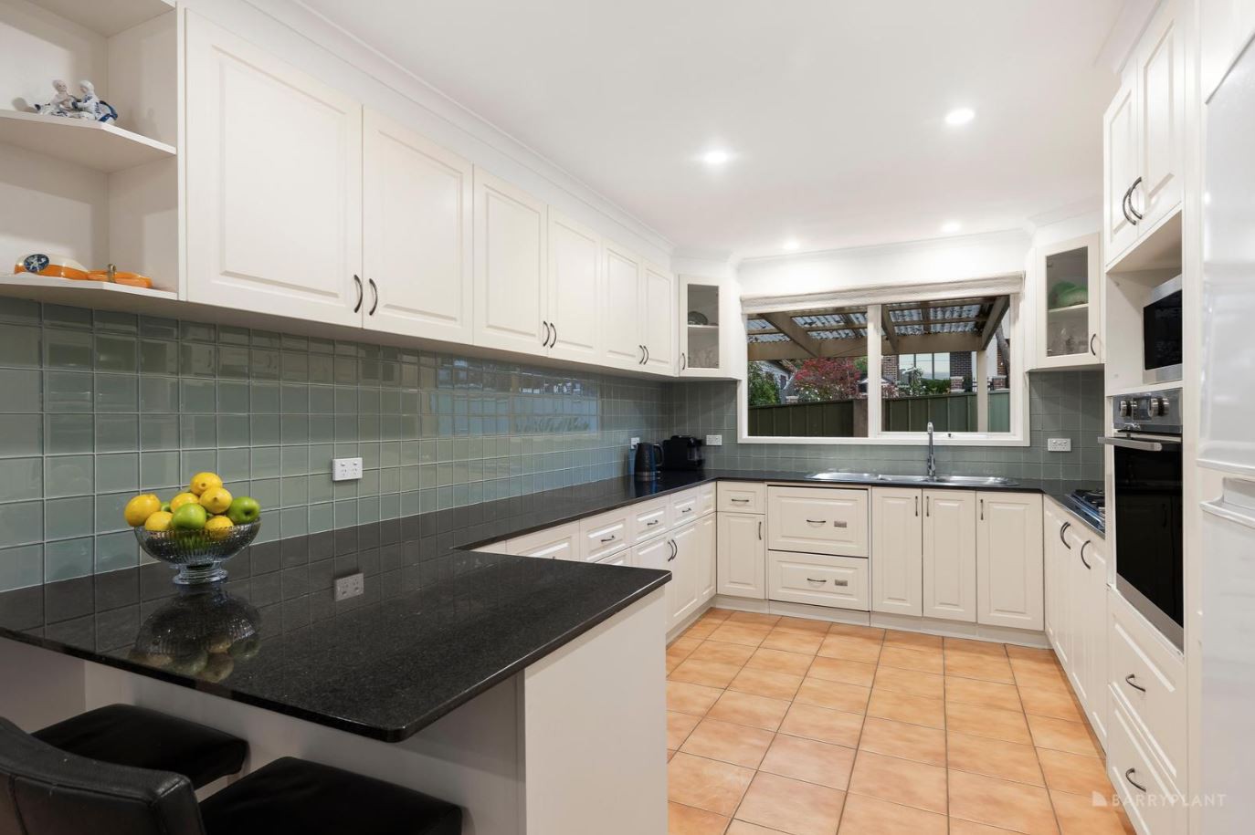 7 Chasta Crescent, Mitcham, VIC 3132, Mitcham - Thumbnail 2