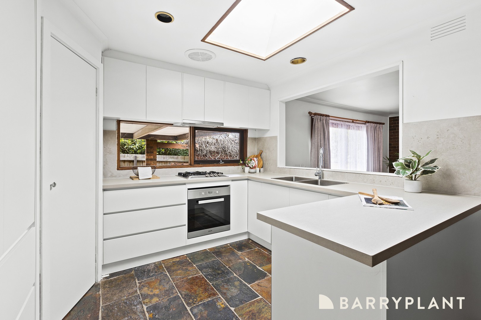 7 Christie Avenue, Mill Park, VIC 3082, Mill Park - Thumbnail 4