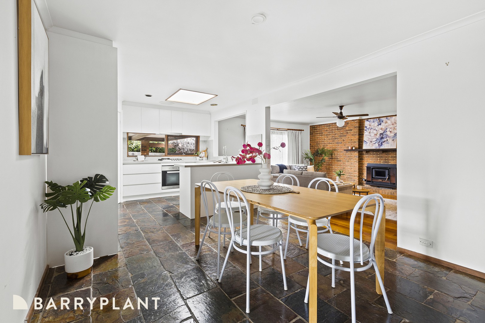 7 Christie Avenue, Mill Park, VIC 3082, Mill Park - Thumbnail 5
