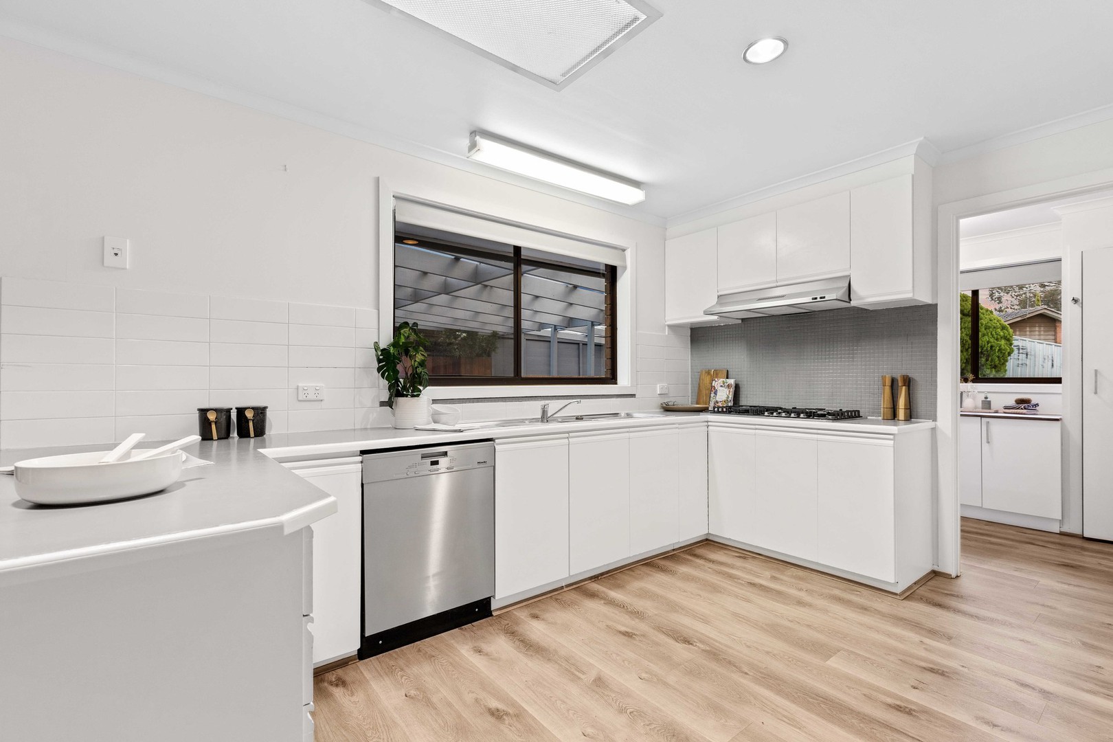 7 Cocoparra Crescent, Taylors Lakes, VIC 3038, Taylors Lakes - Thumbnail 6