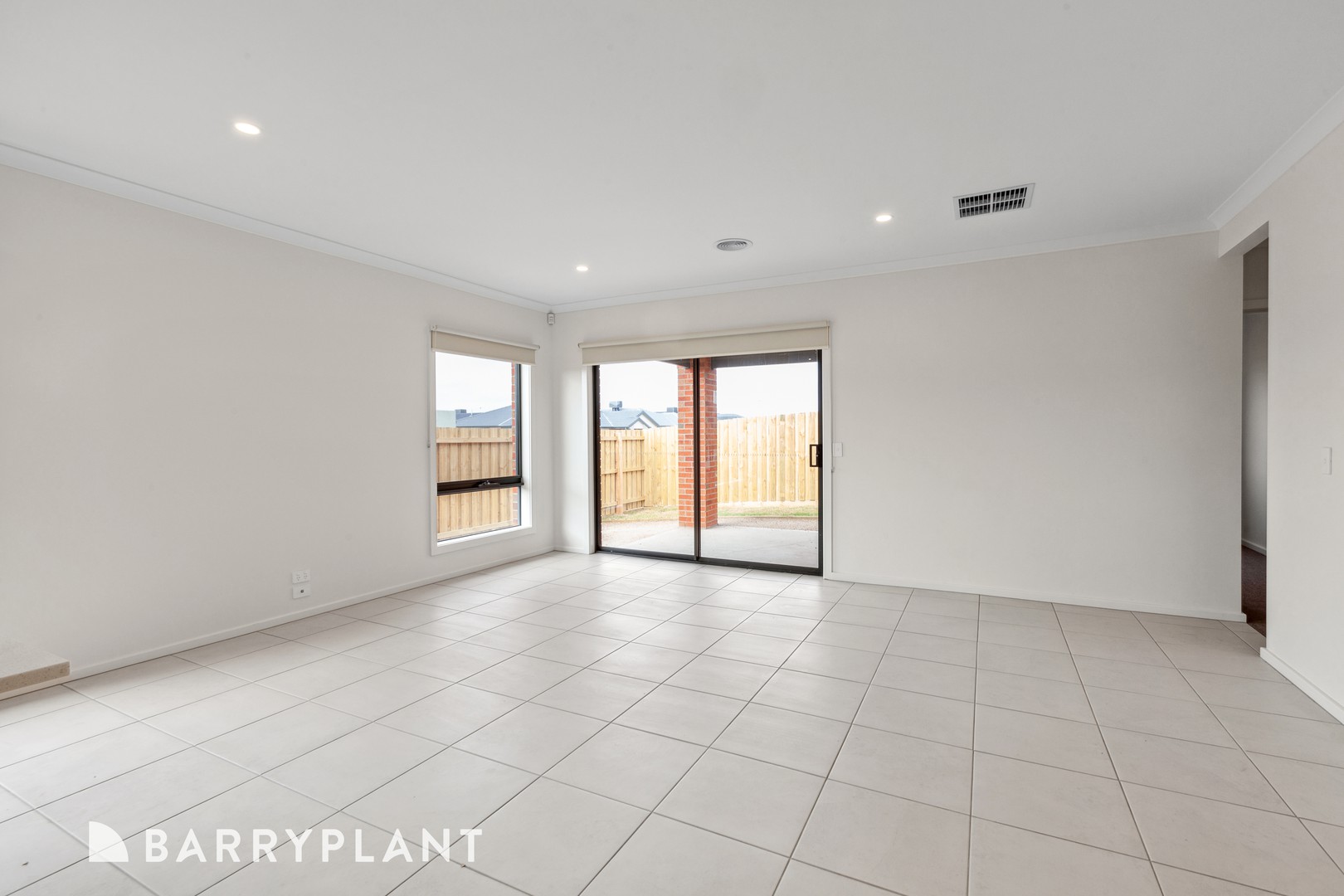 7 Conifer Drive, Wallan, VIC 3756, Wallan - Thumbnail 4