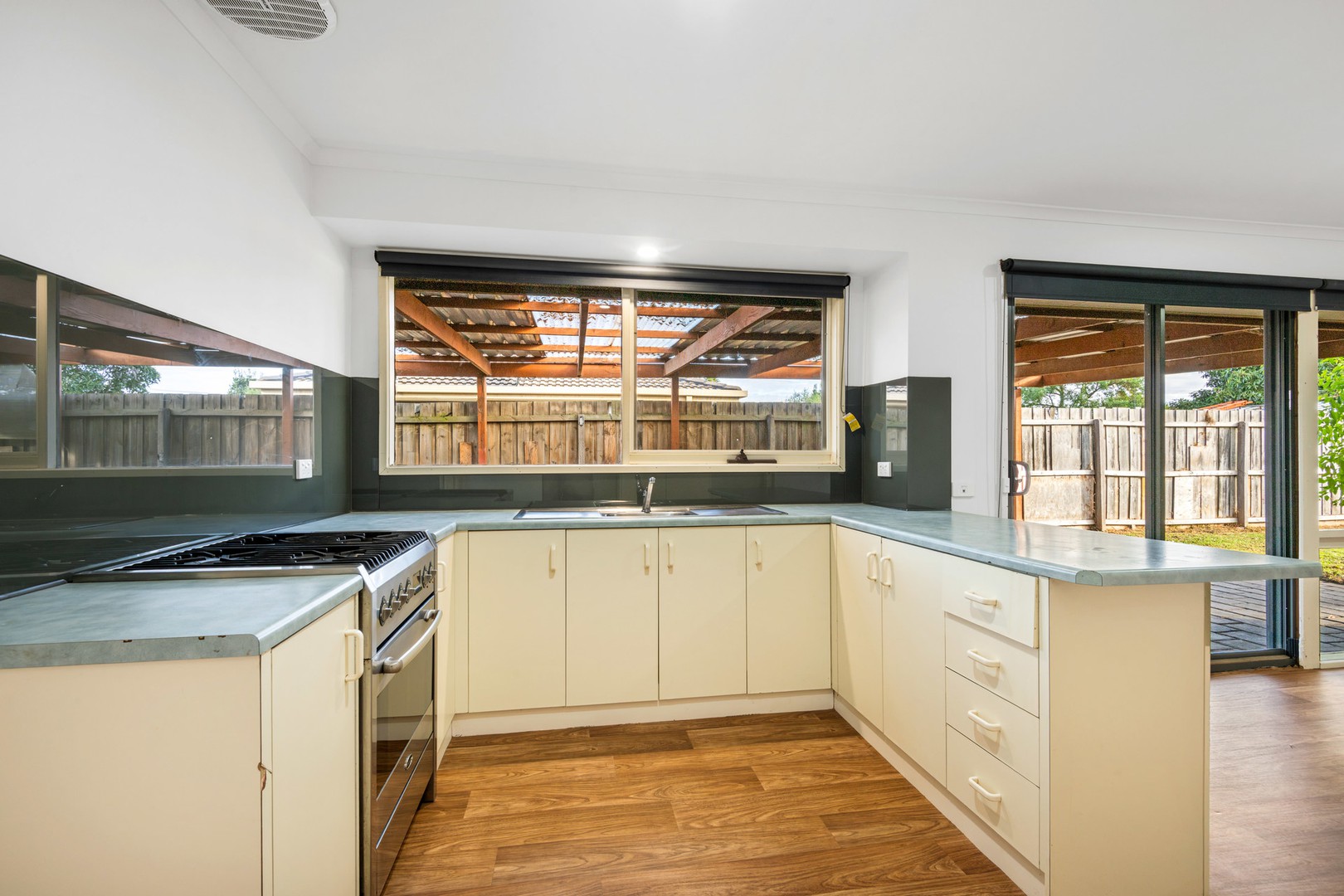 7 Conrad Court, Whittington, VIC 3219, Whittington - Thumbnail 4
