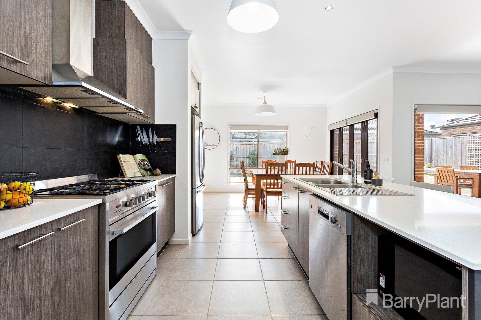 7 Coronat Drive, Williams Landing, VIC 3027, Williams Landing - Thumbnail 3