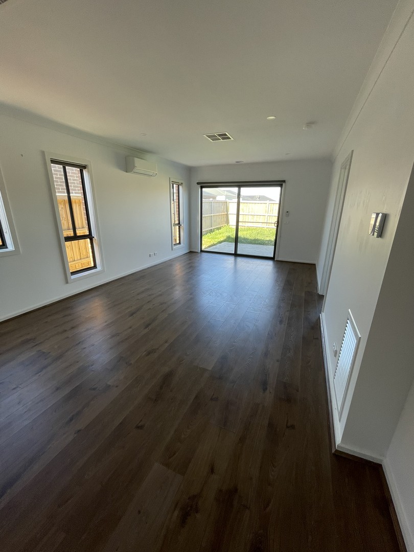 7 Coronidium Street, Beveridge, VIC 3753, Beveridge - Thumbnail 4