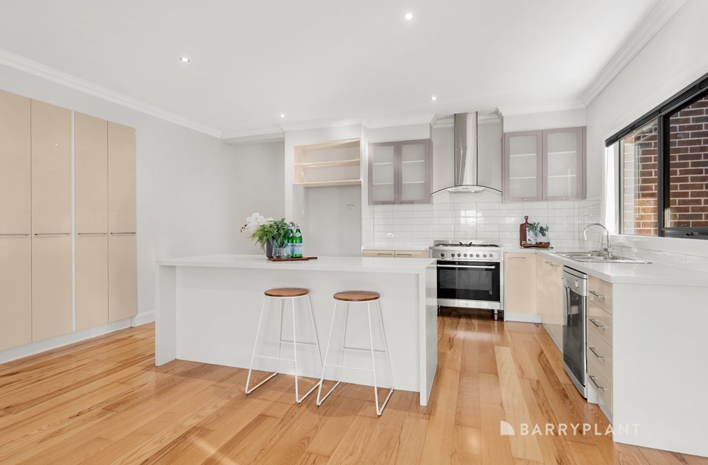 7 Coulthard Crescent, Doreen, VIC 3754 - Thumbnail 2 - 18/06/2025