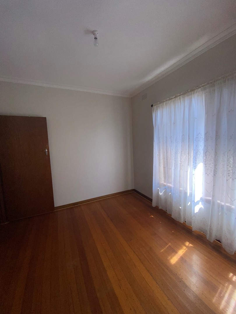 7 Cowper Avenue, St Albans, VIC 3021, St Albans - Thumbnail 5