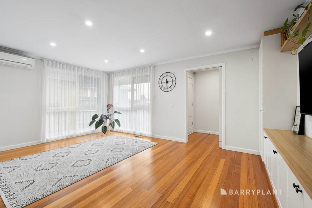 7 Cumberland Crescent, Thomastown, VIC 3074 - Thumbnail 2 - 19/11/2025