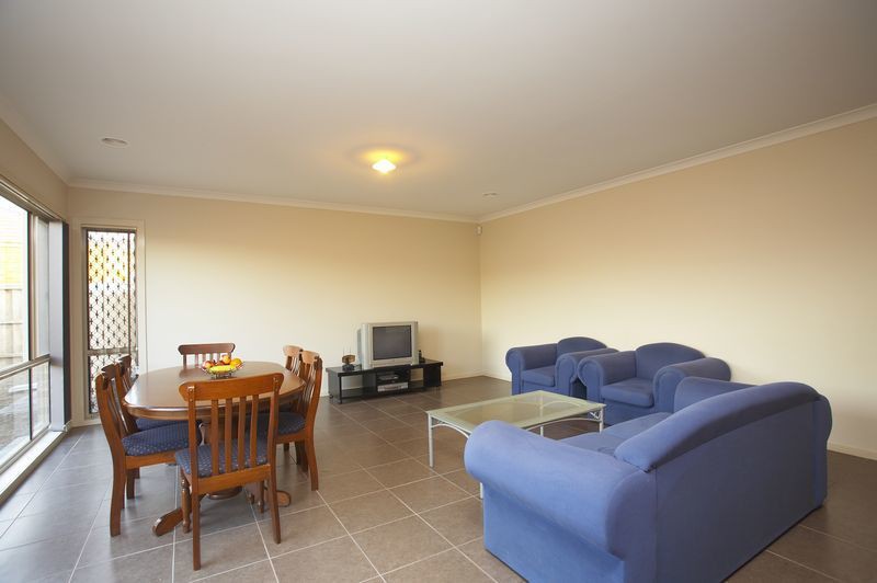 7 Daisy Drive, Point Cook, VIC 3030, Point Cook - Thumbnail 4