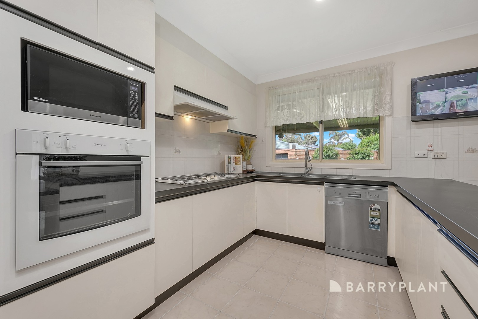 7 Dalbury Place, Mill Park, VIC 3082, Mill Park - Thumbnail 3