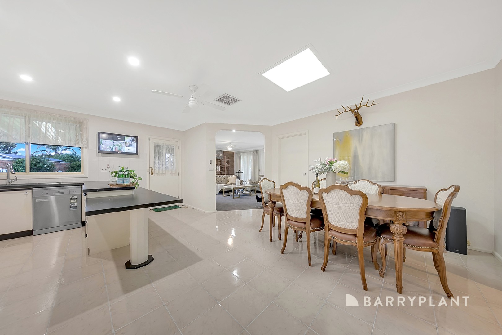 7 Dalbury Place, Mill Park, VIC 3082, Mill Park - Thumbnail 6