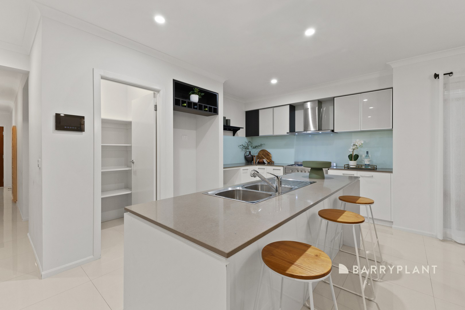 7 D'angelo Avenue, Officer, VIC 3809 - Thumbnail 2 - 12/06/2025