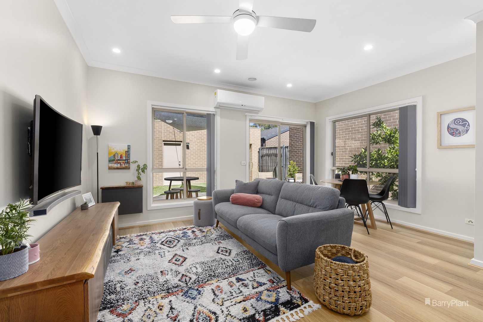 7 Deliza Walk, South Morang, VIC 3752, South Morang - Thumbnail 3