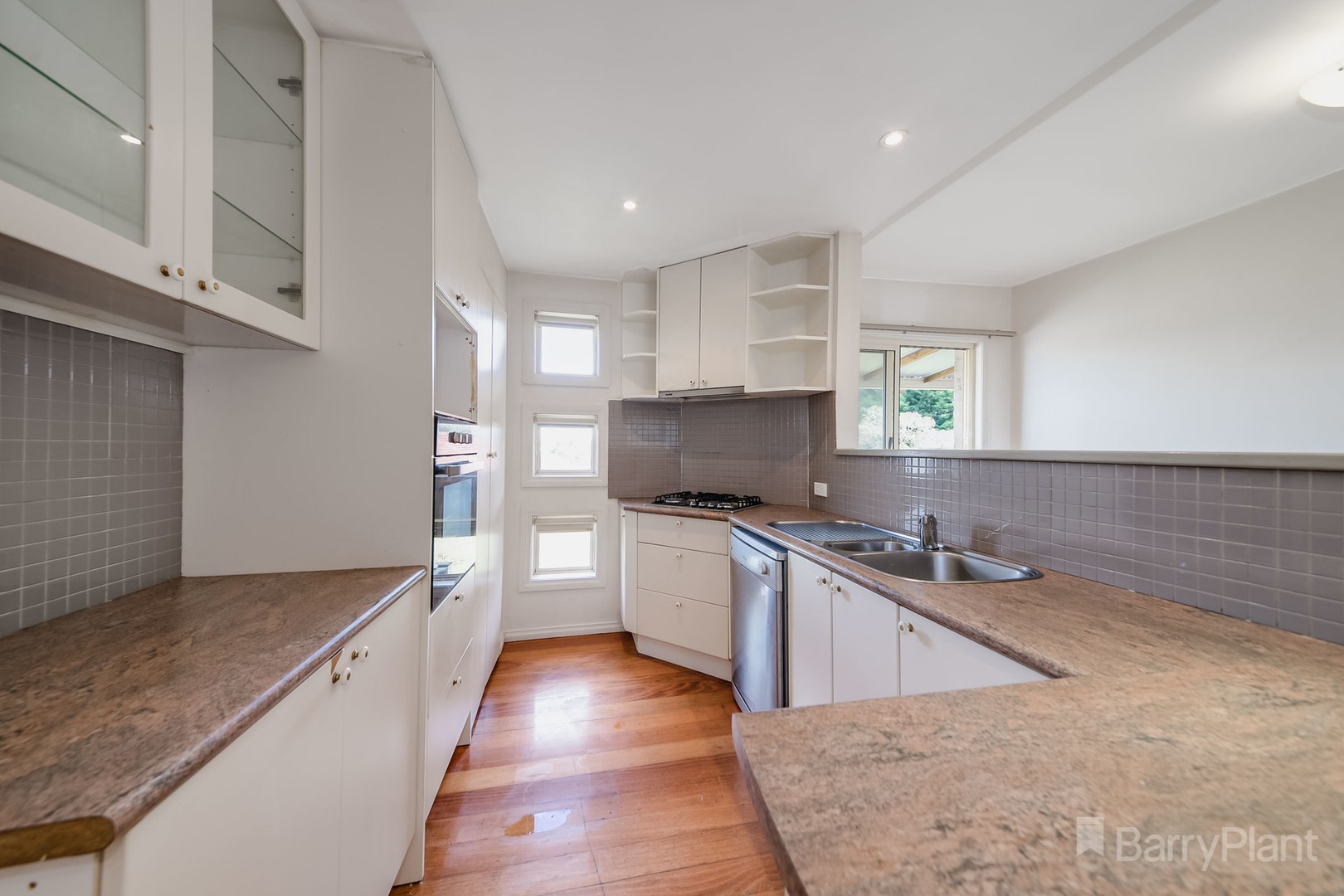 7 Deveney Street, Pakenham, VIC 3810, Pakenham - Thumbnail 4