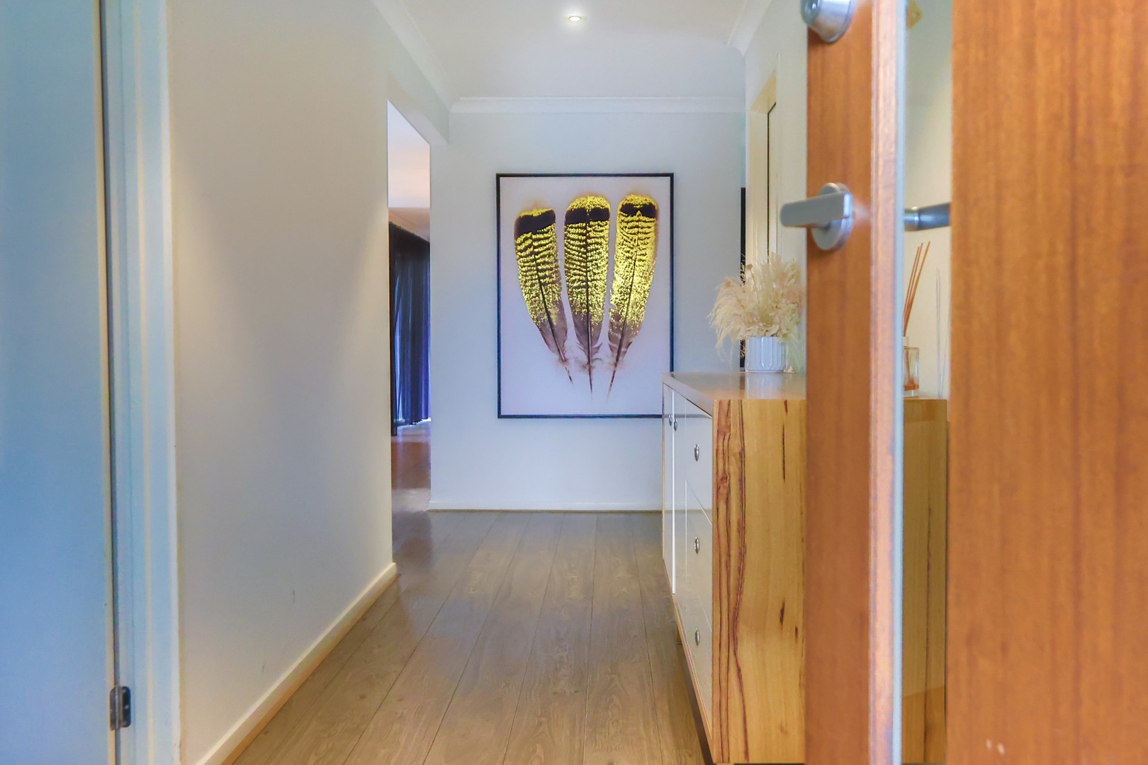 7 Diamond Drive, Koo Wee Rup, VIC 3981 - Thumbnail 2 - 04/12/2025