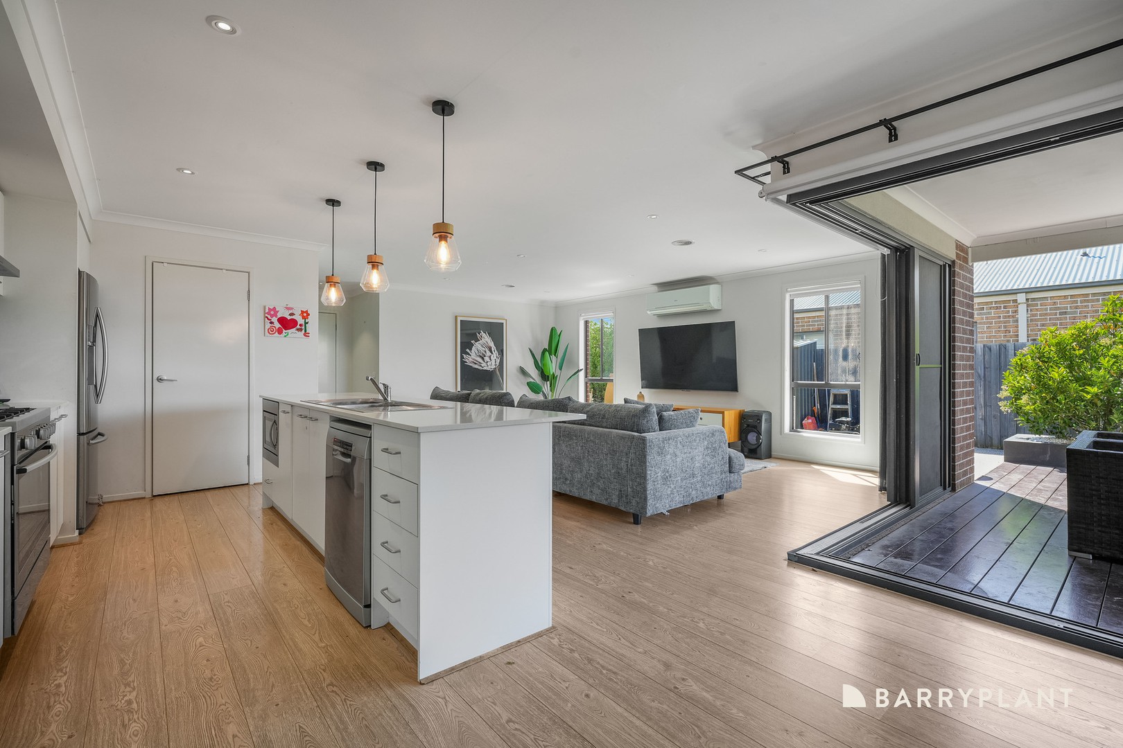 7 Diamond Drive, Koo Wee Rup, VIC 3981, Koo Wee Rup - Thumbnail 5