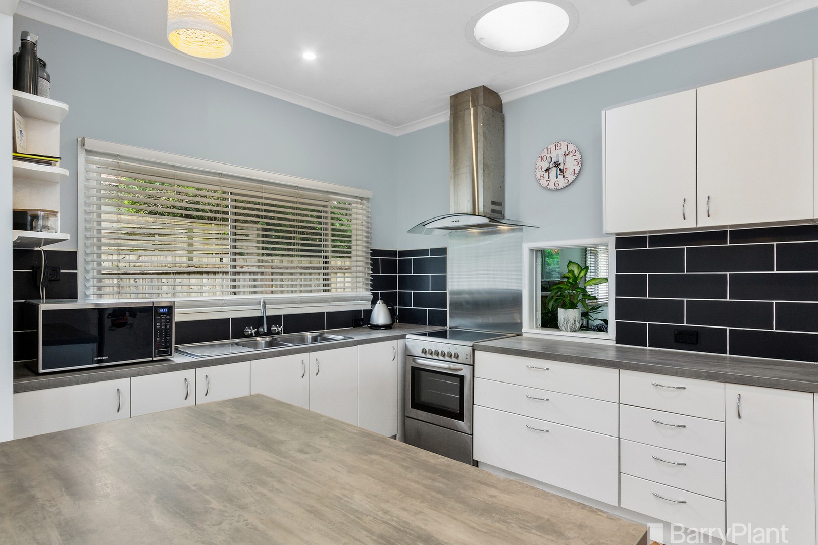 7 Dixon Avenue, Croydon, VIC 3136, Croydon - Thumbnail 2