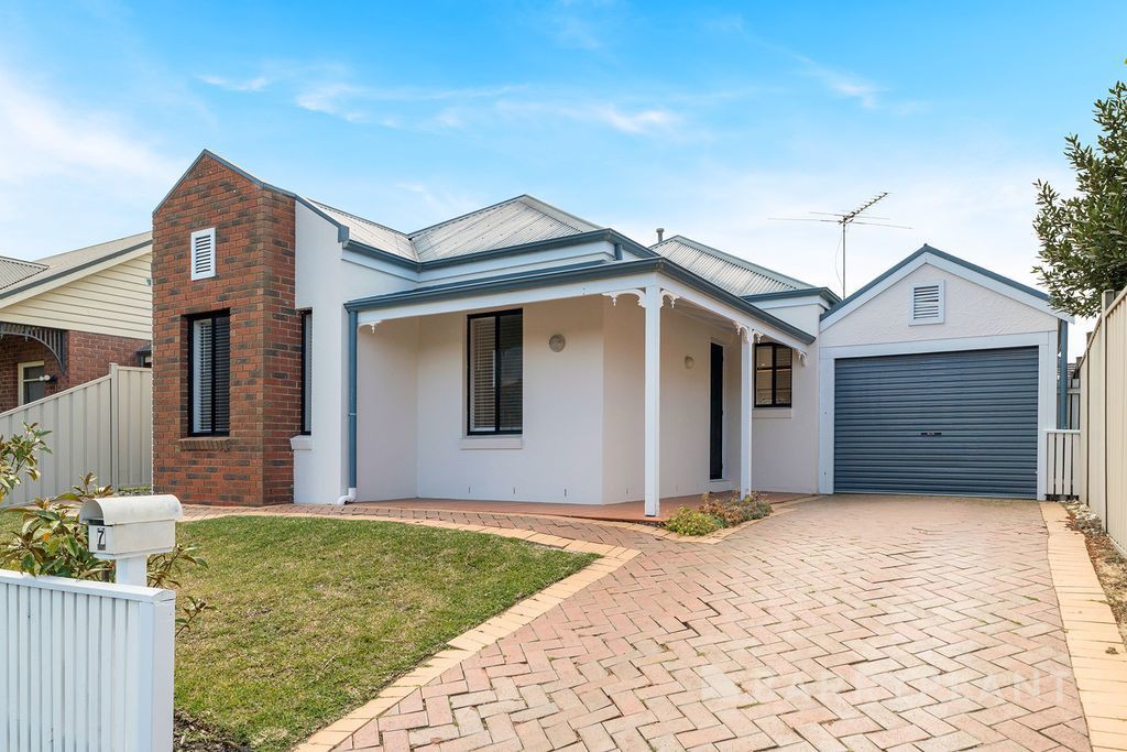 7 Eagle Court, Craigieburn, VIC 3064 - Thumbnail 1 - 20/10/2026