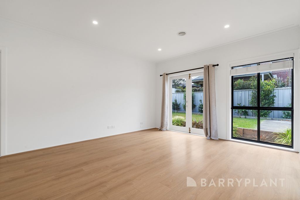 7 Eagle Court, Craigieburn, VIC 3064 - Thumbnail 2 - 20/10/2026