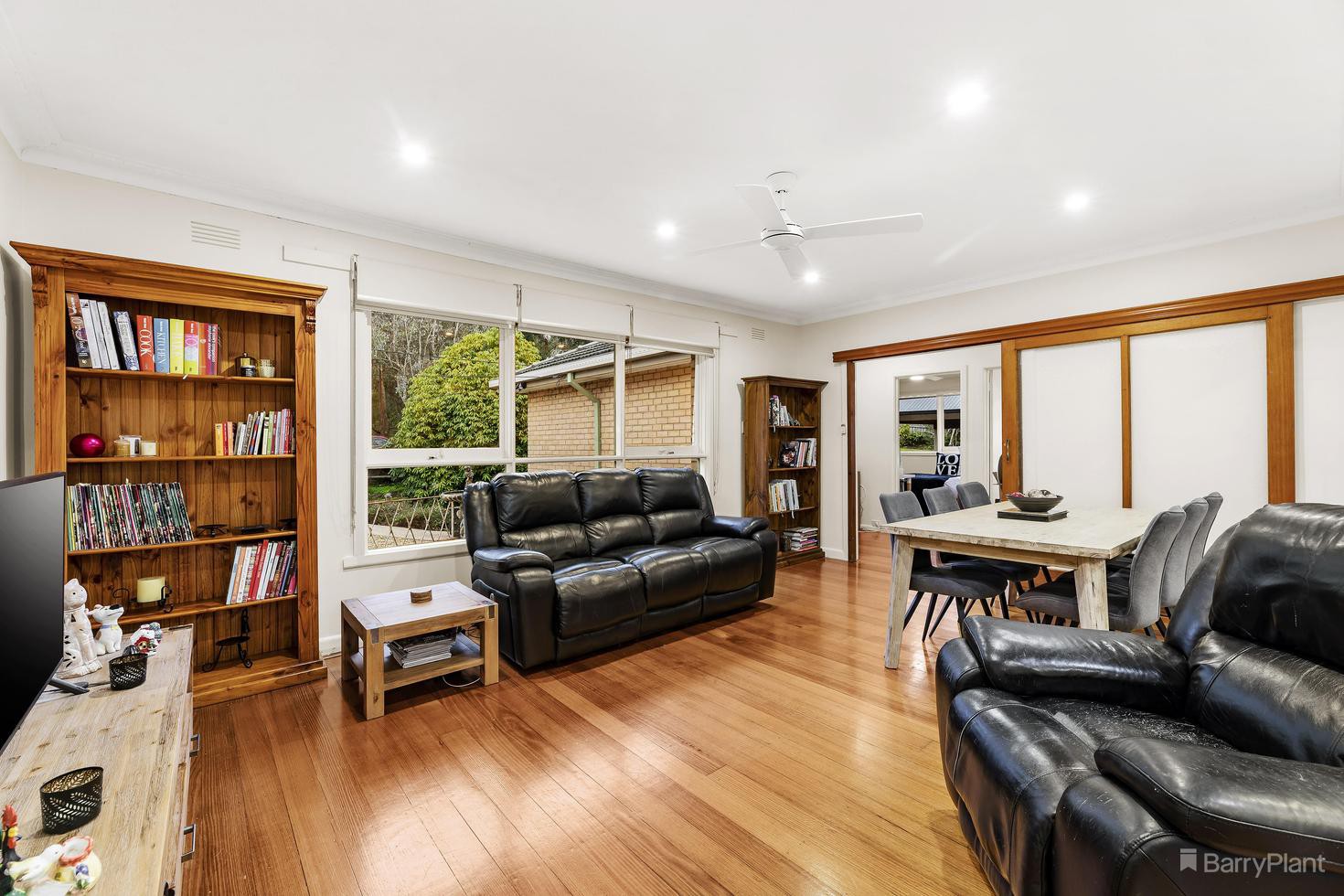 36 Streeton Crescent, Ivanhoe East, Mitcham - Thumbnail 3