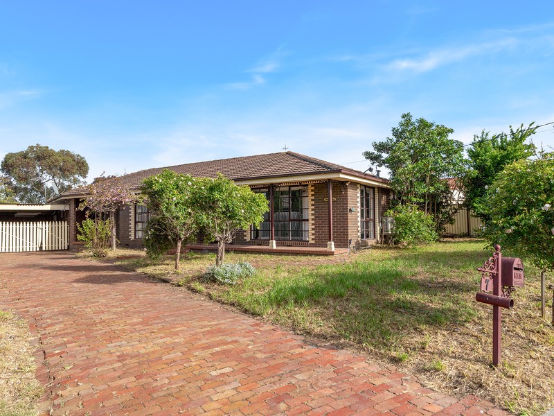 7 Enfield Place, Craigieburn, VIC 3064 - Image - 16/10/2026