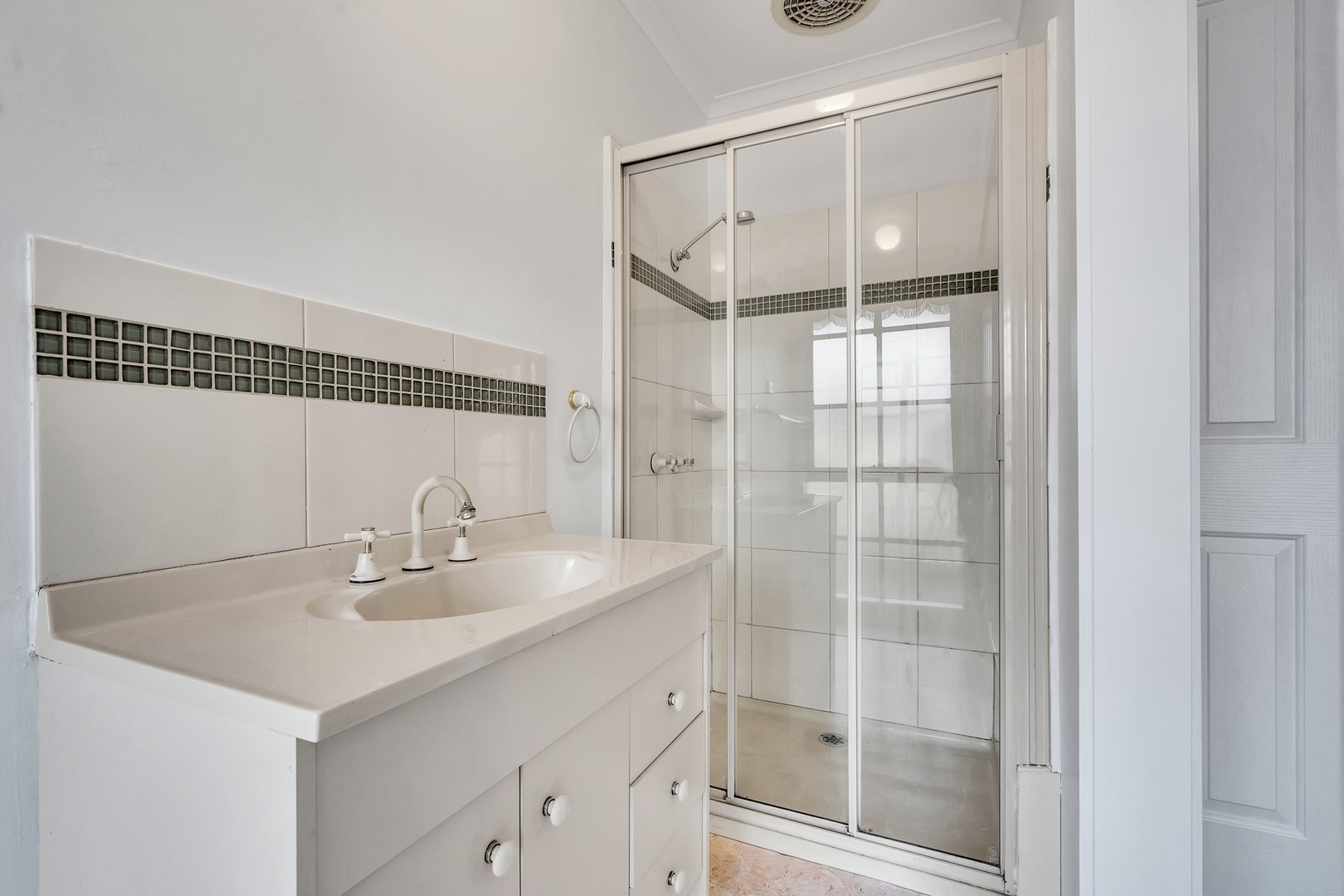 7 Enfield Place, Craigieburn, VIC 3064, Craigieburn - Thumbnail 7