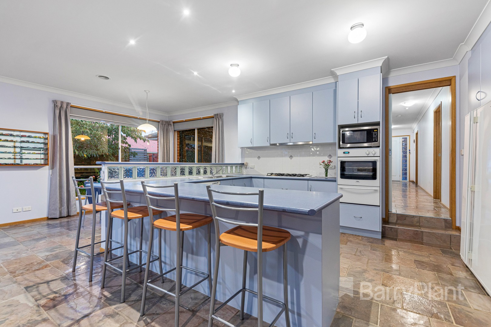 7 Fairholme Boulevard, Berwick, VIC 3806, Berwick - Thumbnail 2