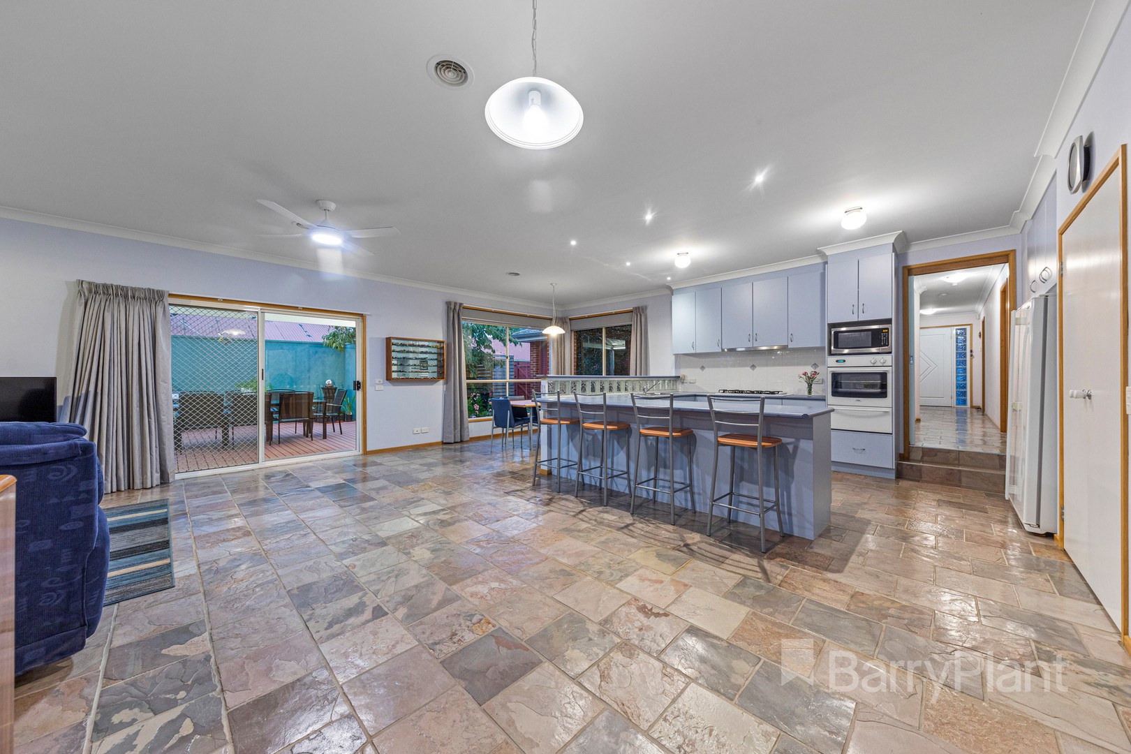 7 Fairholme Boulevard, Berwick, VIC 3806, Berwick - Thumbnail 5