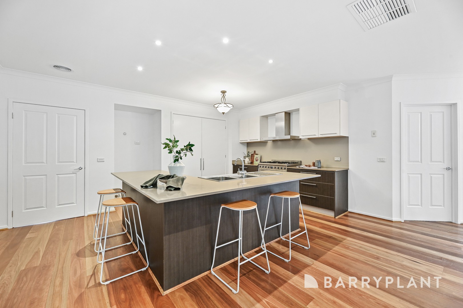 7 Fanfare Close, Berwick, VIC 3806, Berwick - Thumbnail 6
