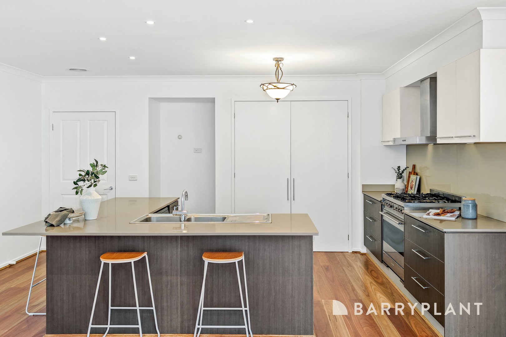 7 Fanfare Close, Berwick, VIC 3806, Berwick - Thumbnail 7