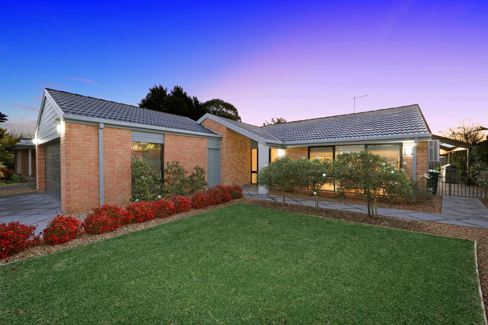 7 Fernlea Avenue, Rowville, VIC 3178 - Thumbnail 2 - 20/06/2023