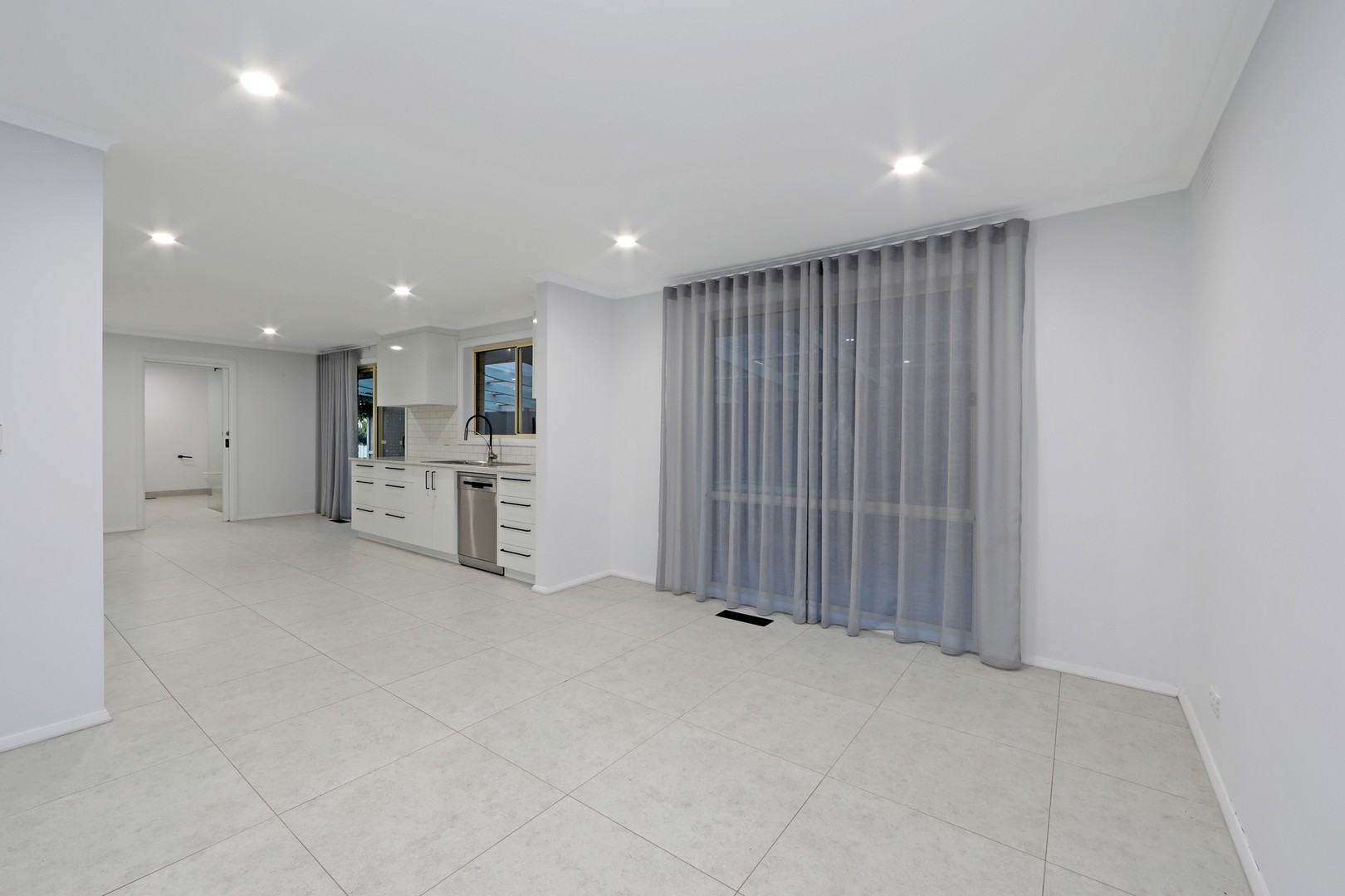 7 Garner Court, Endeavour Hills, VIC 3802, Endeavour Hills - Thumbnail 3