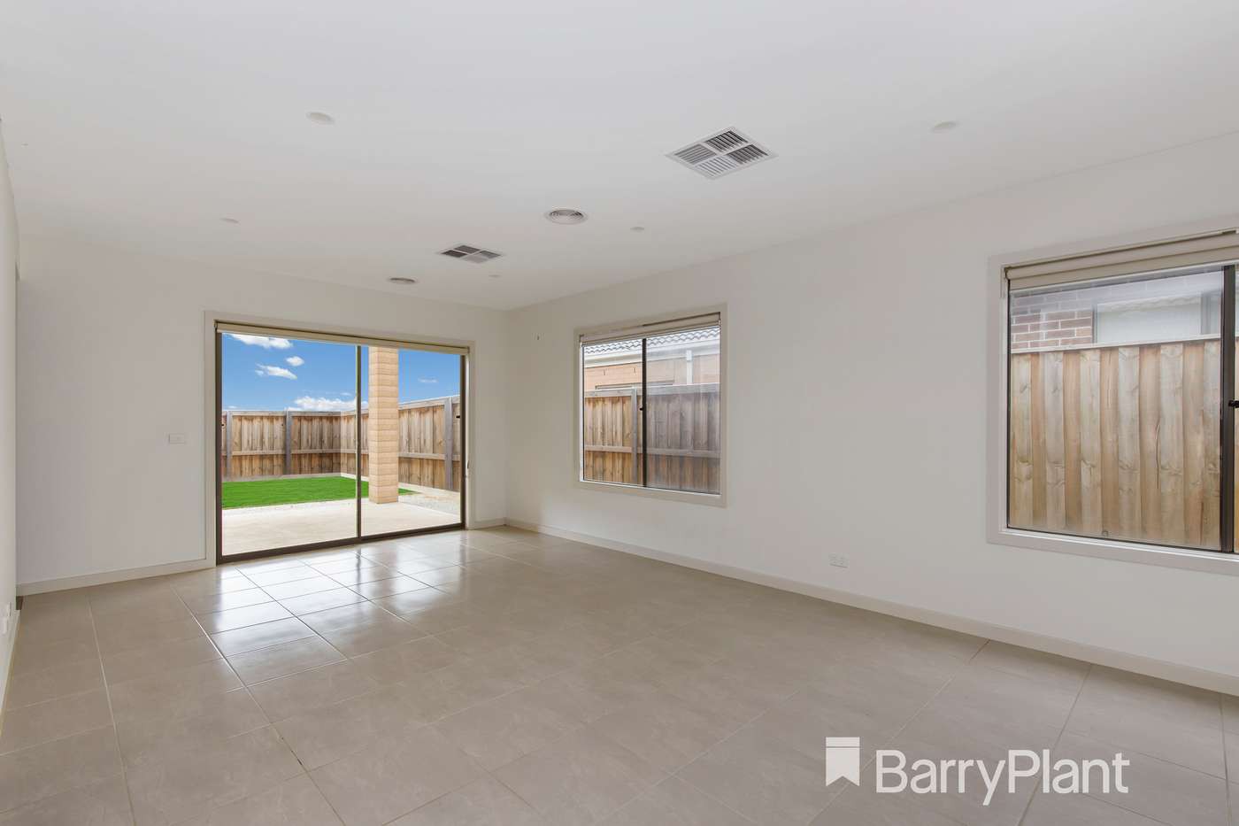 7 Gellibrand Street, Werribee, VIC 3030, Werribee - Thumbnail 7