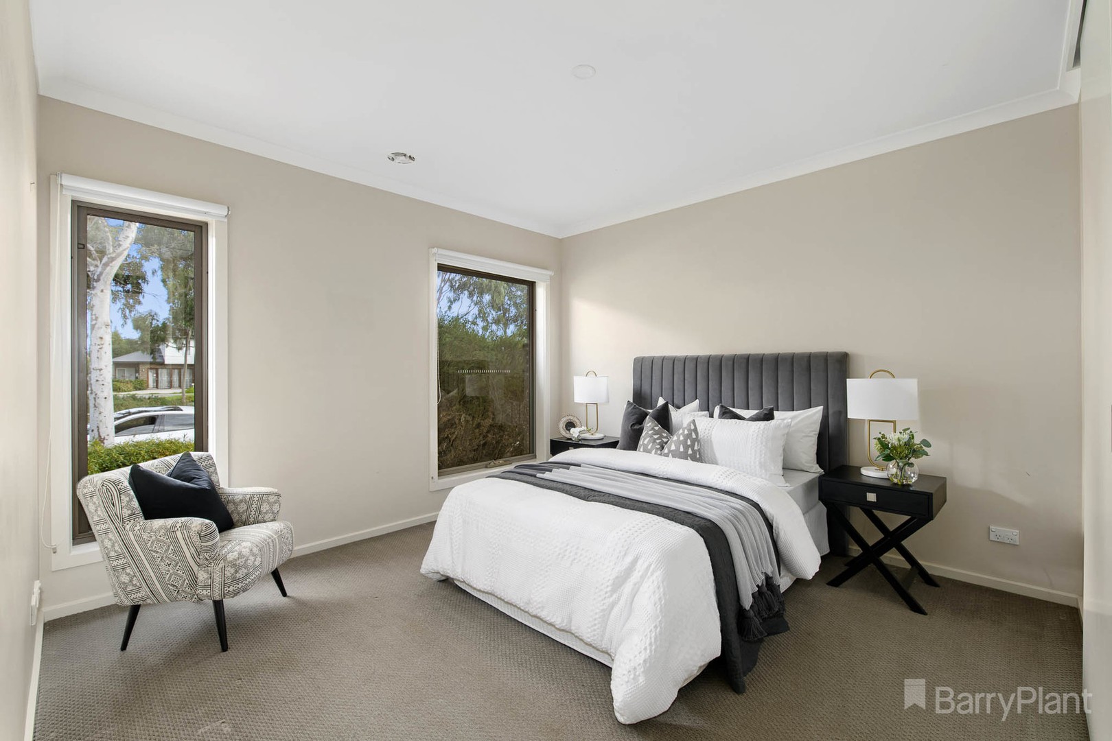 7 Gillyweed Avenue, Clyde North, VIC 3978, Clyde North - Thumbnail 2