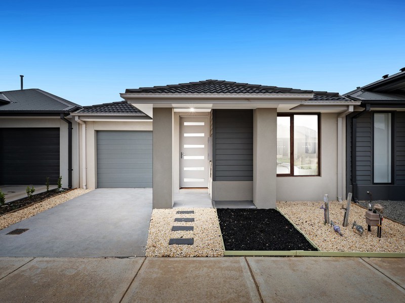 7 Graded Street, Manor Lakes, VIC 3024 - Image - 28/10/2025