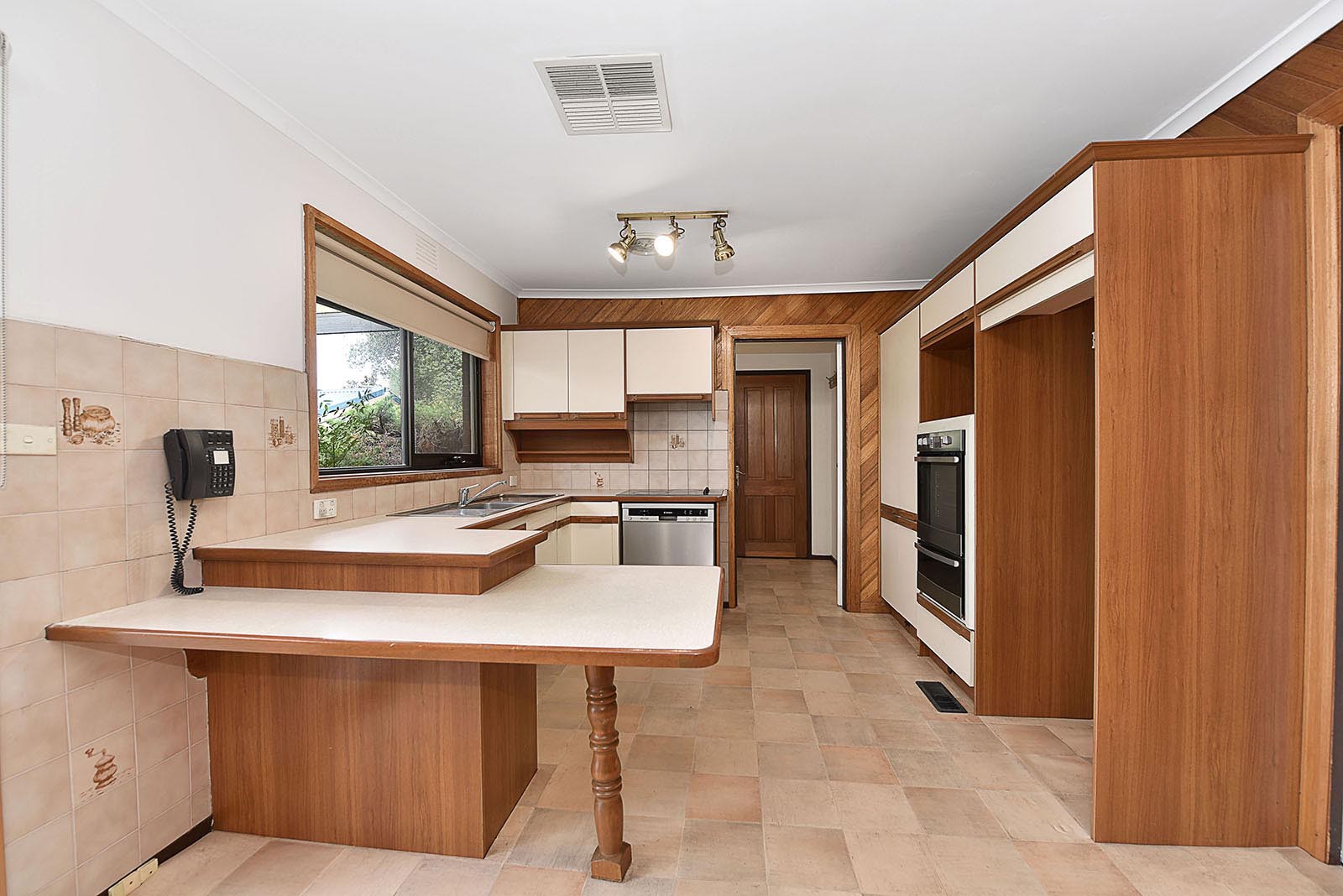 7 Grantchester Avenue, Keilor East, VIC 3033, Keilor East - Thumbnail 3