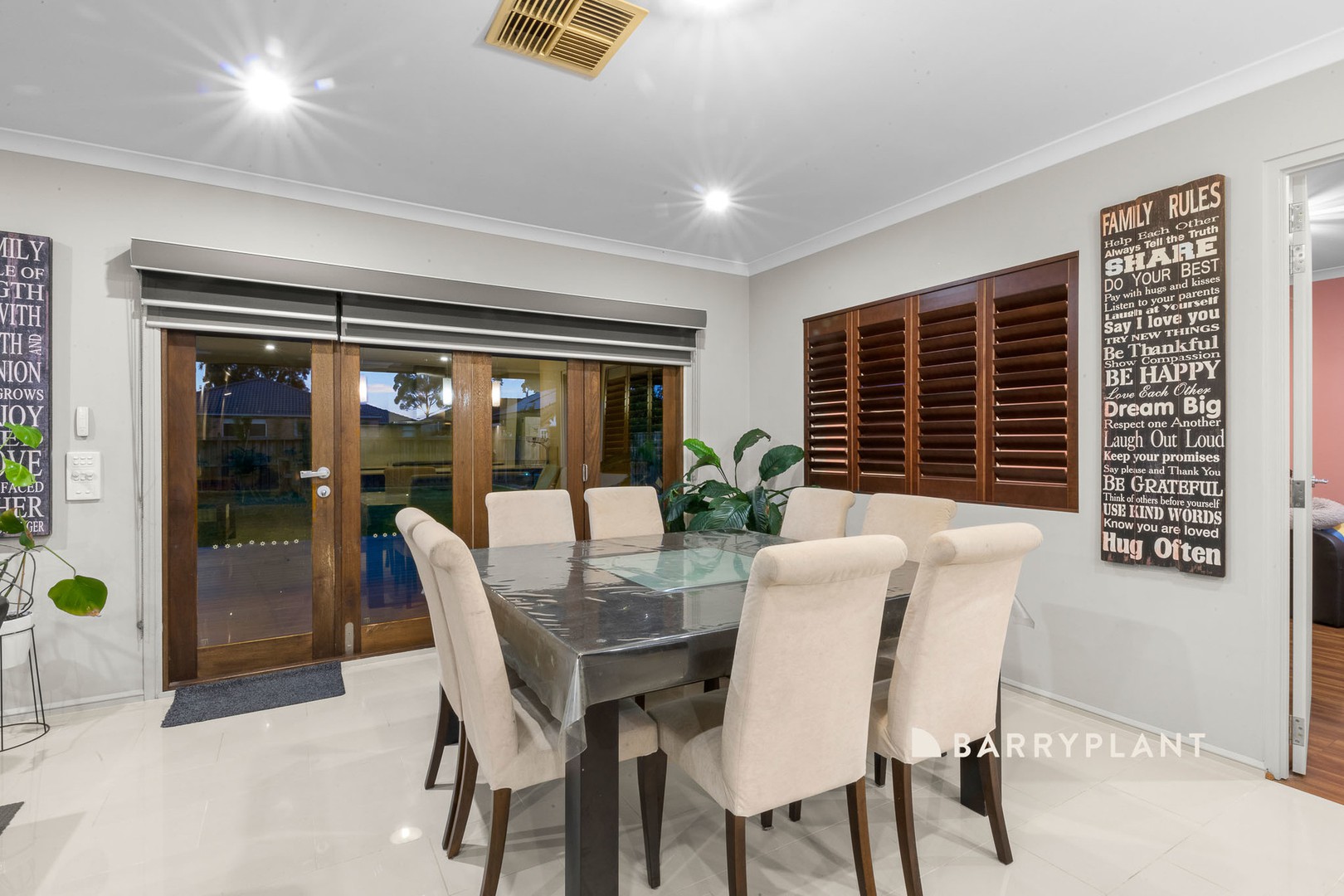 7 Greendale Boulevard, Pakenham, VIC 3810, Pakenham - Thumbnail 5