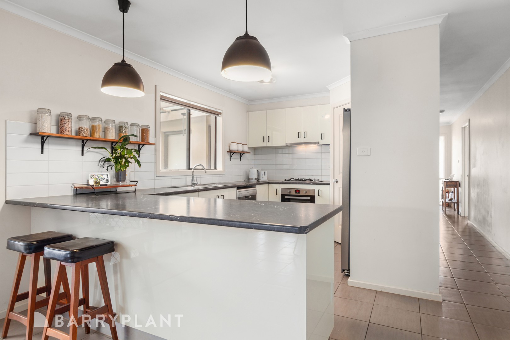 7 Greenvale Ave, Wallan, VIC 3756 - Thumbnail 2 - 17/02/2025