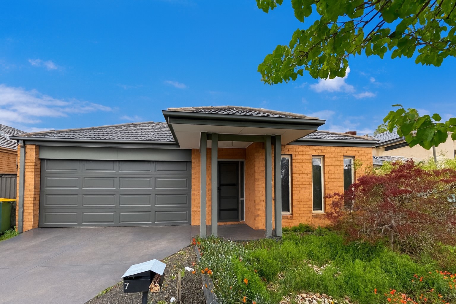 7 Greenway Drive, Pakenham, VIC 3810, Pakenham - Thumbnail 2
