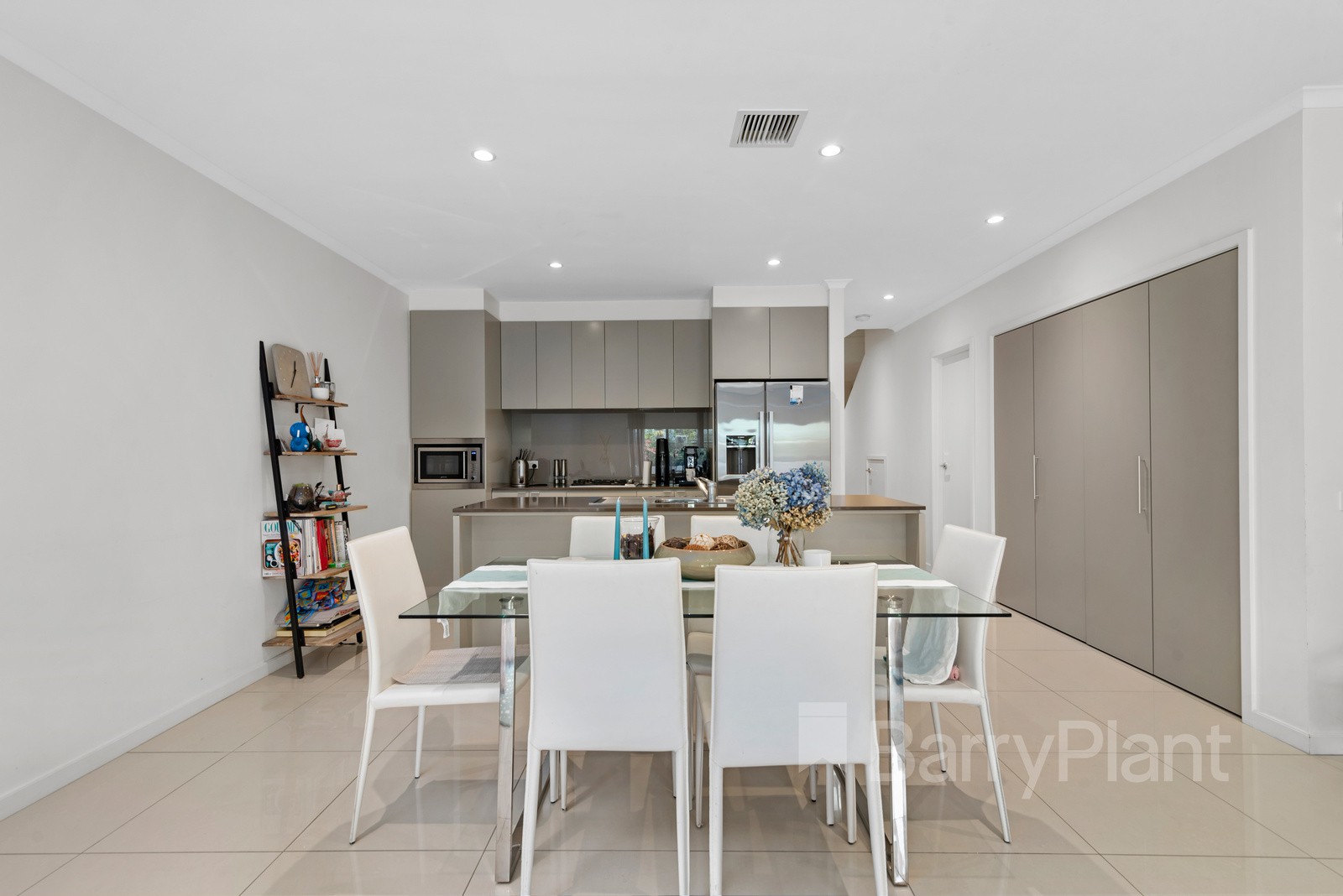 7 Grove Way, Wantirna South, VIC 3152, Wantirna South - Thumbnail 4