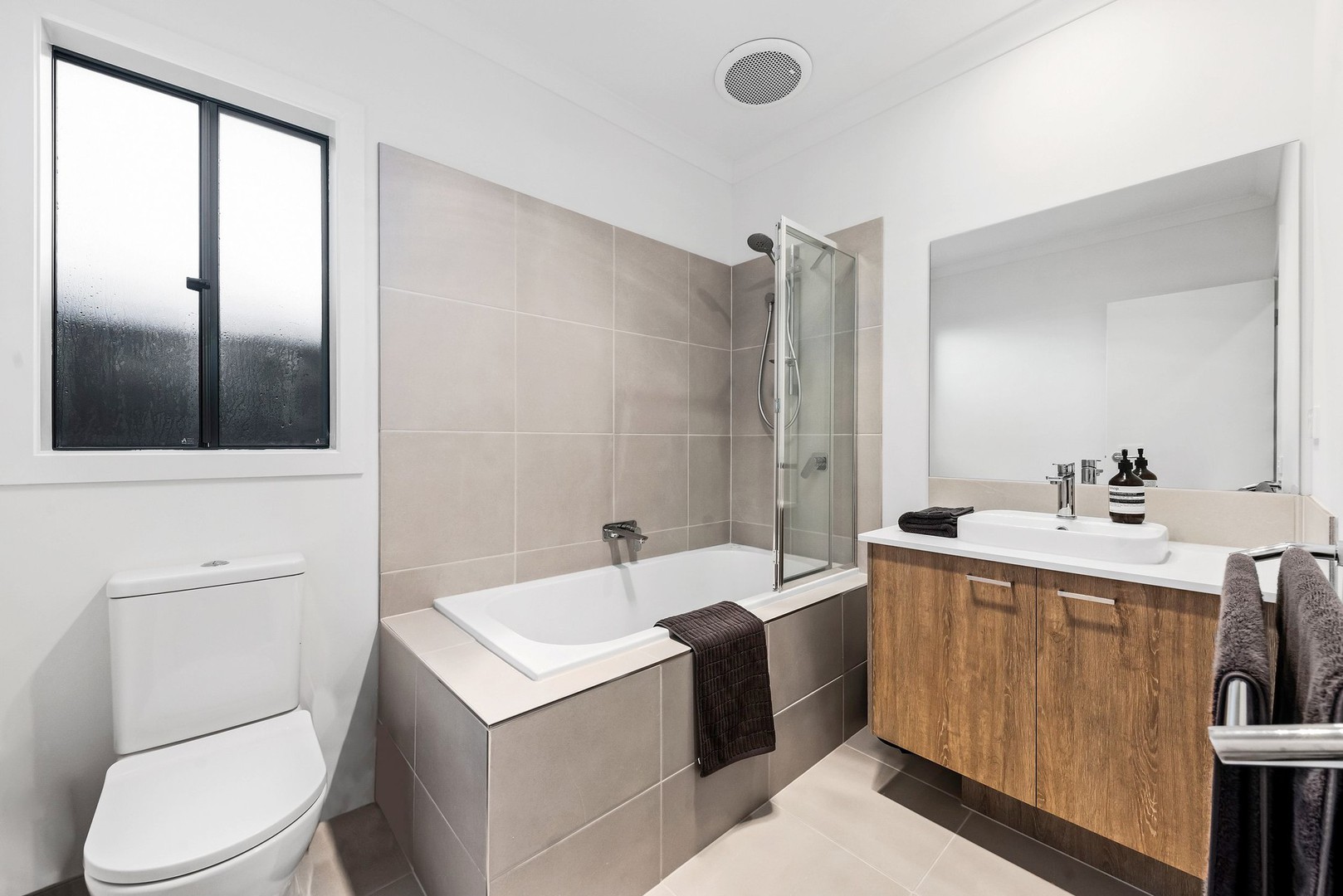 7 Guddi Court, Greenvale, VIC 3059, Greenvale - Thumbnail 6