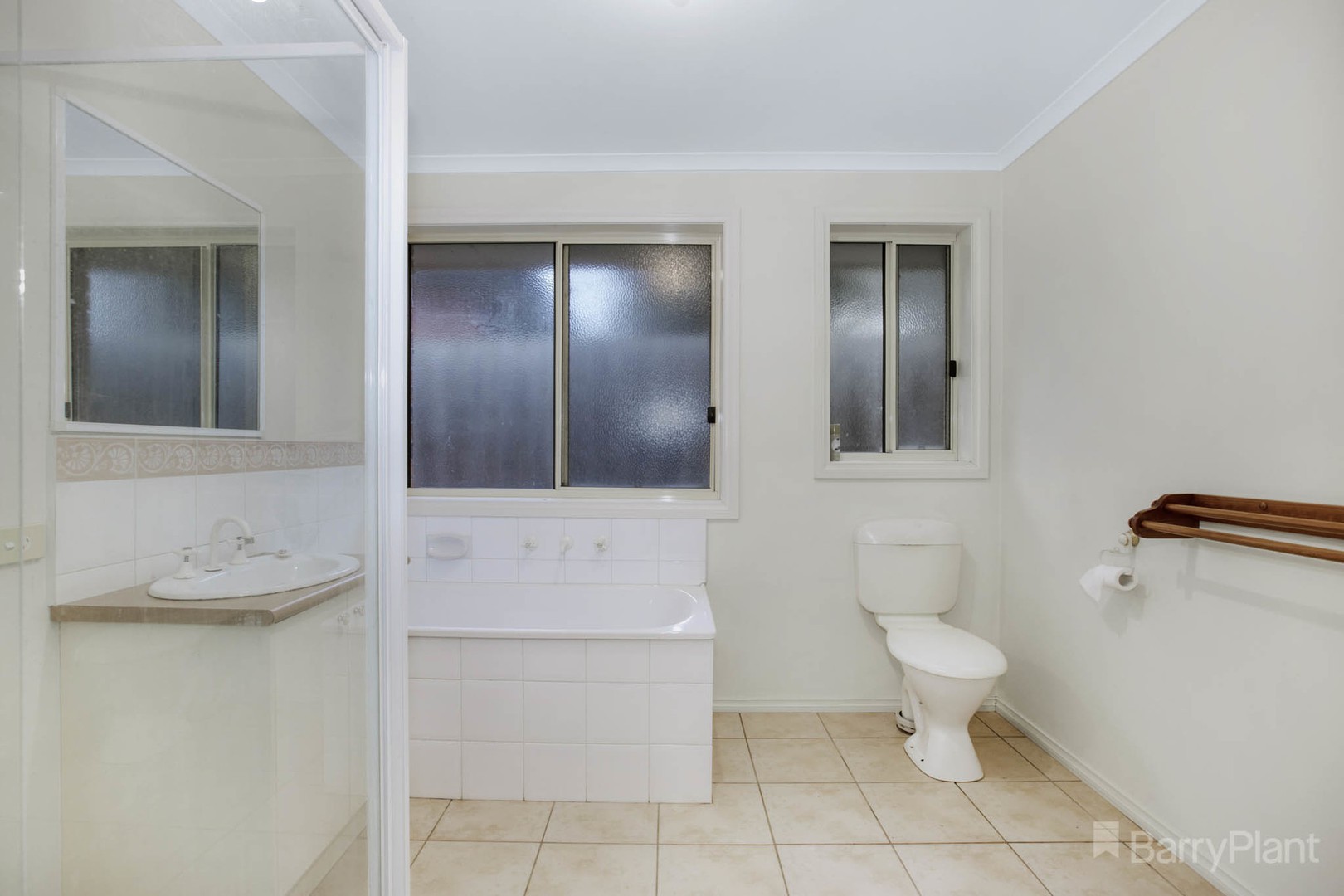7 Gus Court, Pakenham, VIC 3810, Pakenham - Thumbnail 3