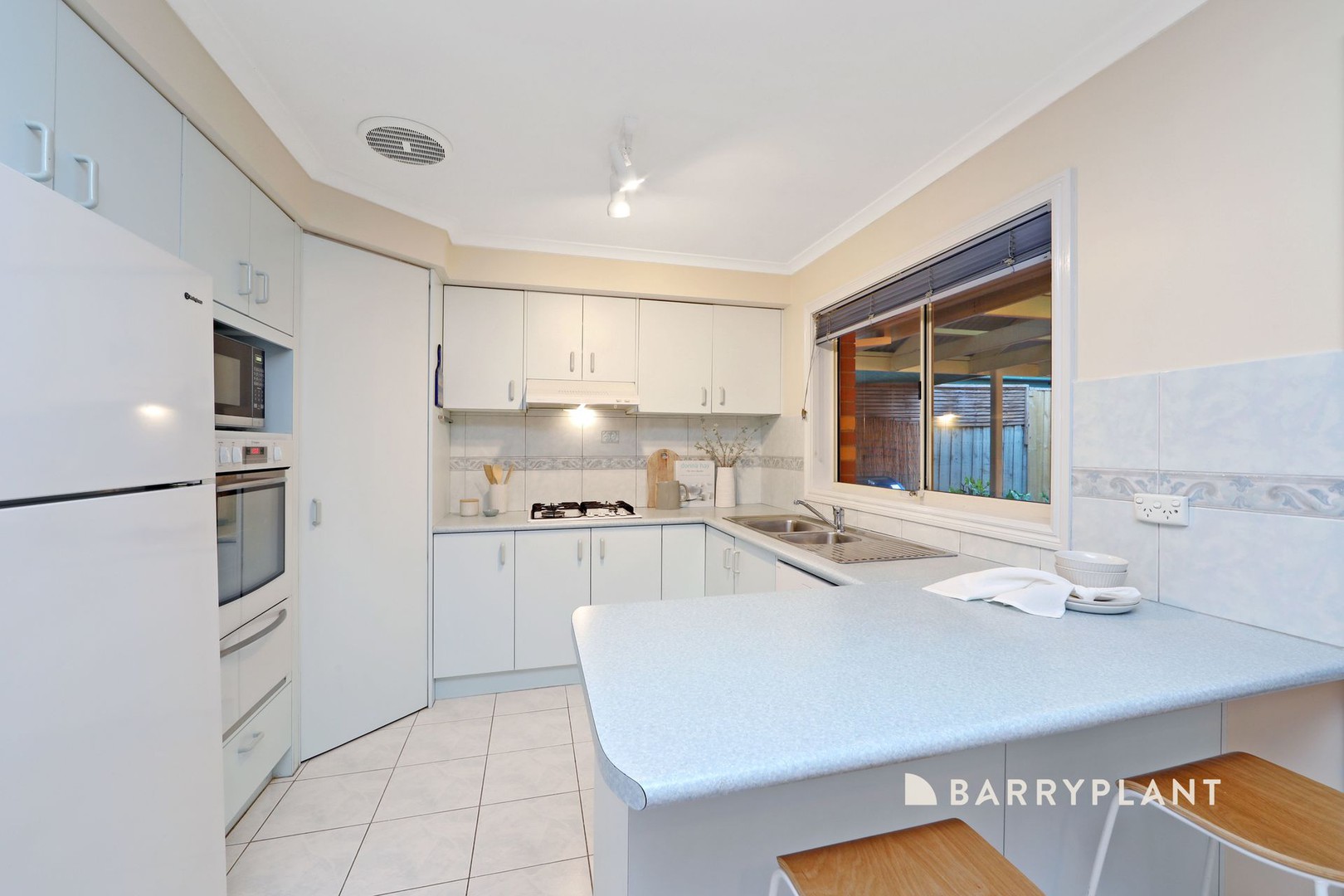 7 Hampshire Court, Rowville, VIC 3178 - Thumbnail 2 - 26/02/2026