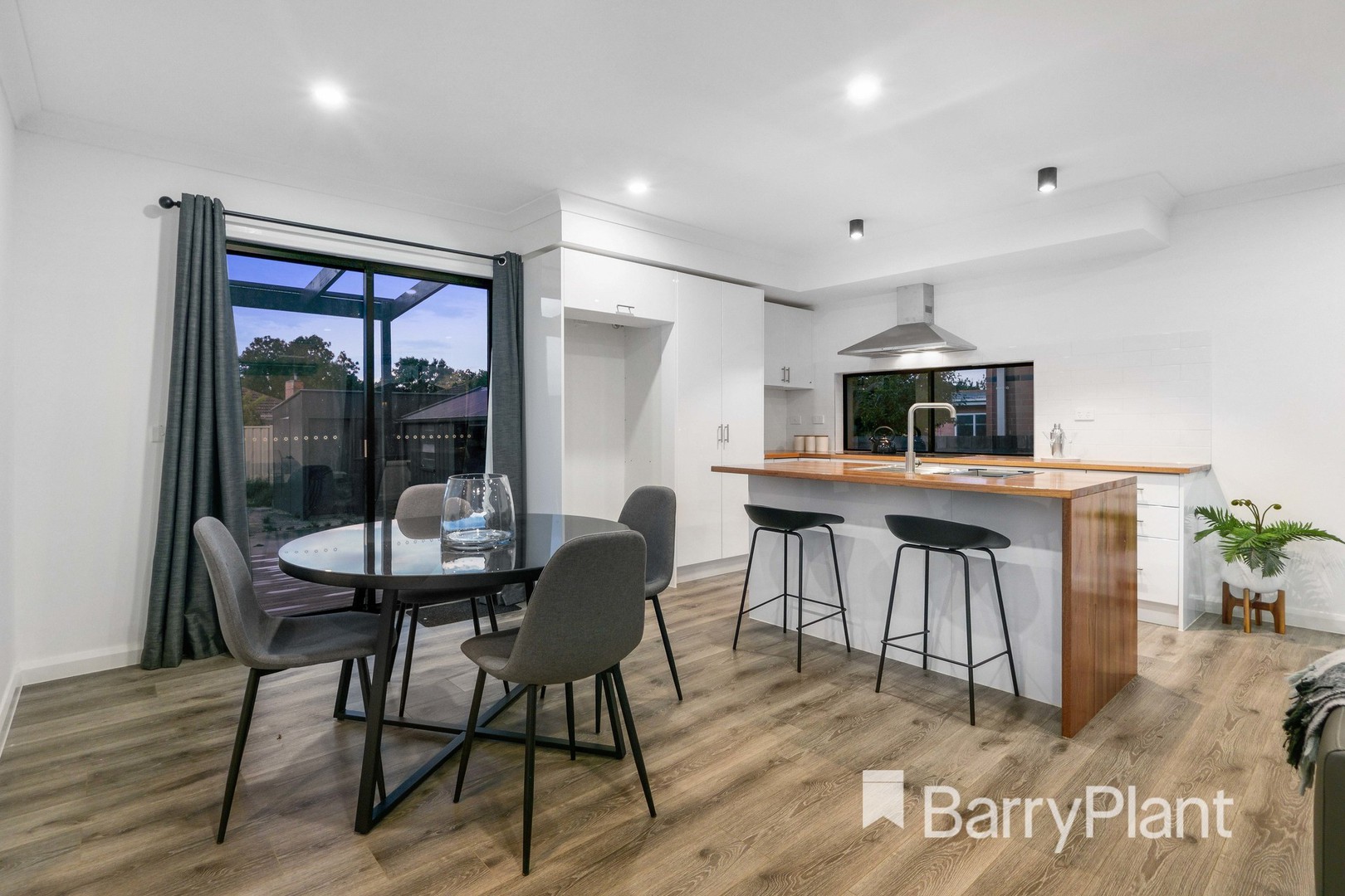 7 Harleston Street, St Albans, VIC 3021, St Albans - Thumbnail 4
