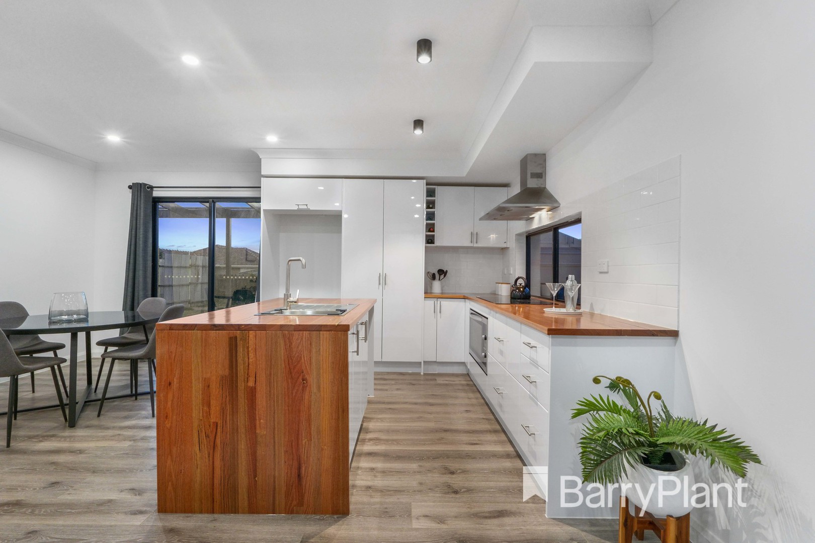 7 Harleston Street, St Albans, VIC 3021, St Albans - Thumbnail 4