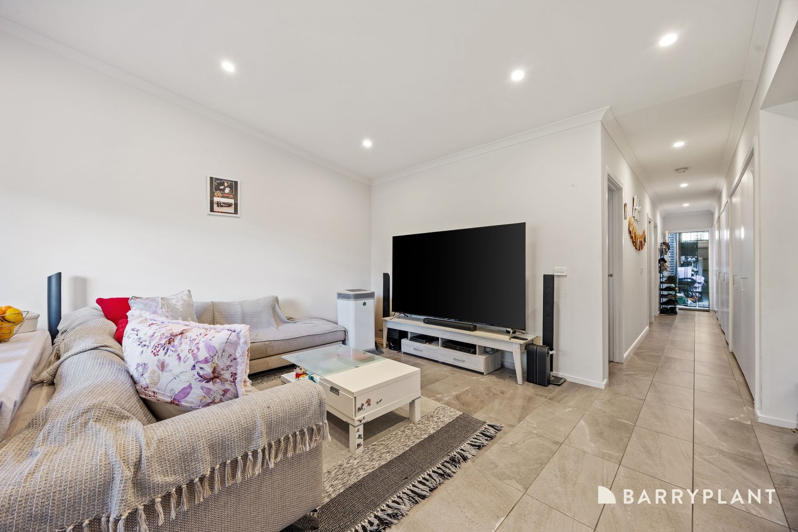 7 Hensbergh Place, Sunshine West, VIC 3020, Sunshine West - Thumbnail 2