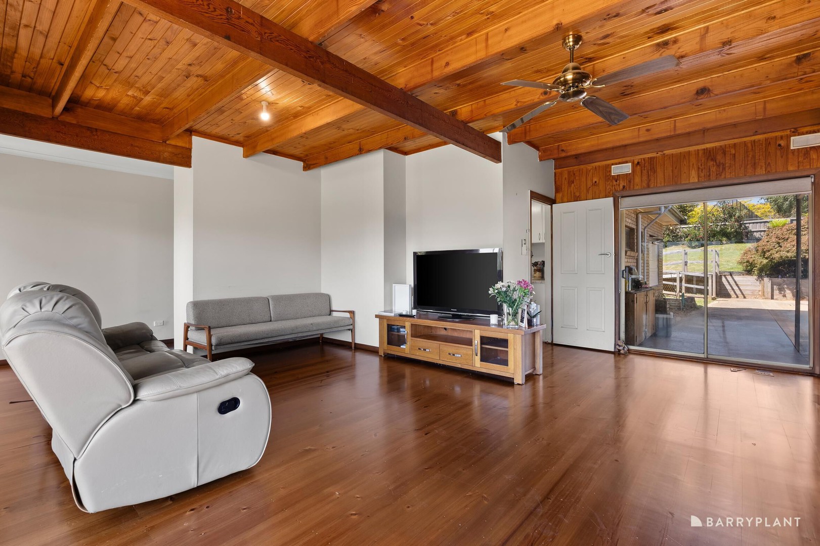 7 Heroes Avenue, Gembrook, VIC 3783, Gembrook - Thumbnail 4