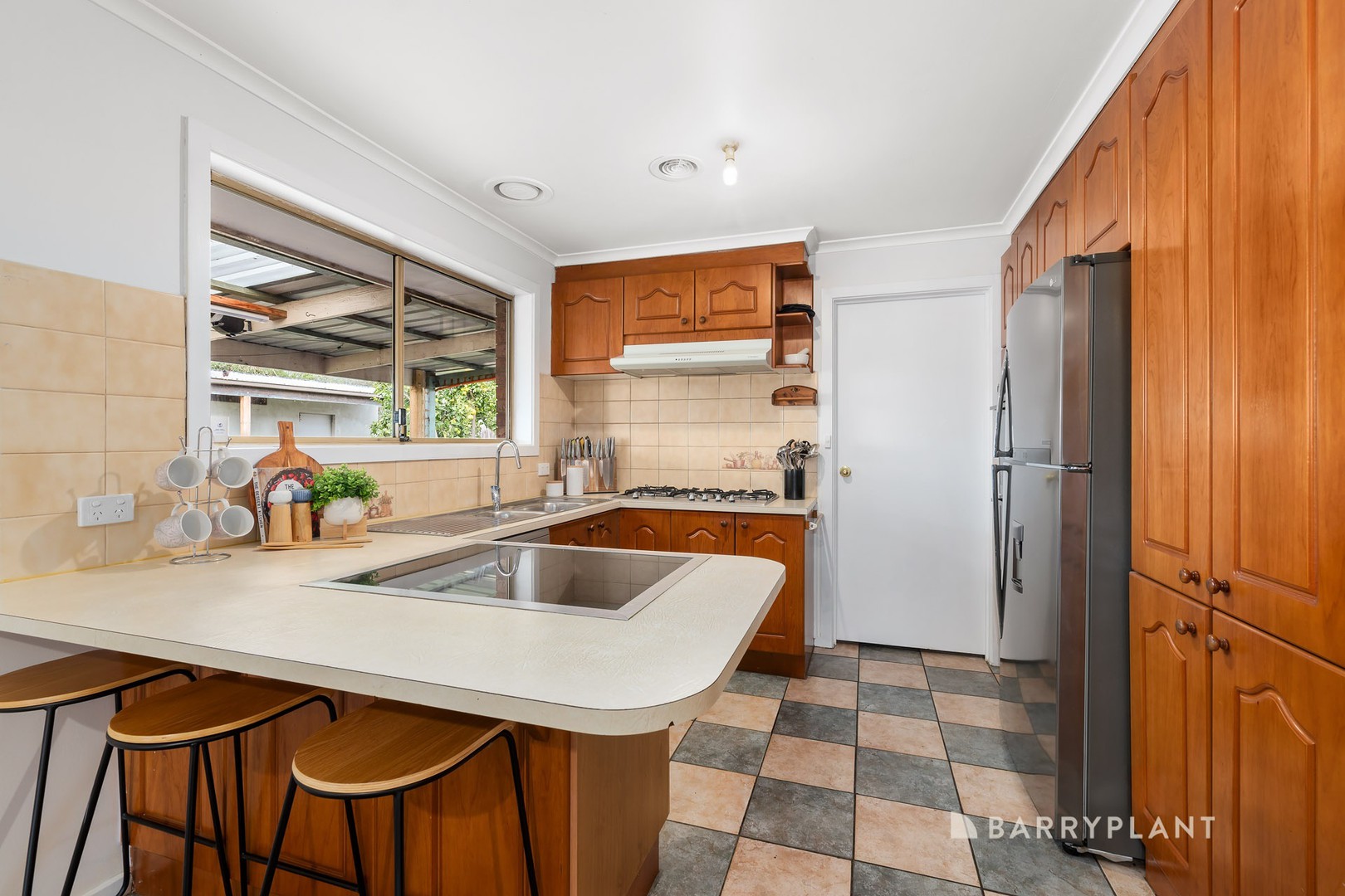 7 Hillcrest Court, Mill Park, VIC 3082, Mill Park - Thumbnail 3