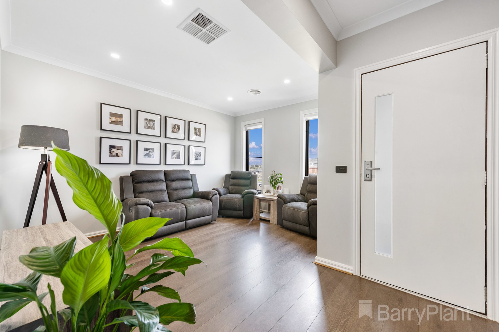 7 Hollis Crescent, Bacchus Marsh, VIC 3340, Bacchus Marsh - Thumbnail 2